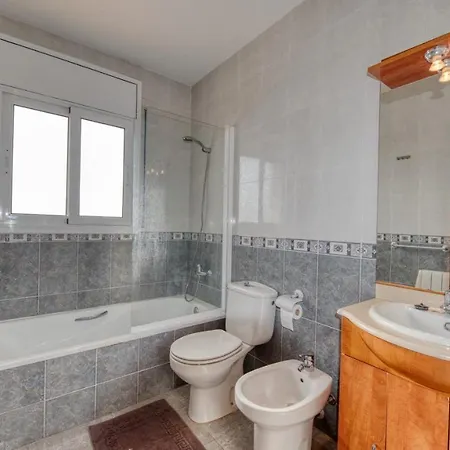 Villa Caules Sleeps 8 Wifi *