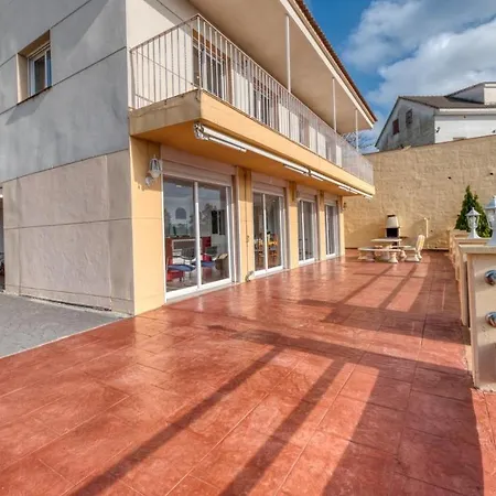 Villa Caules Sleeps 8 Wifi Lloret de Mar